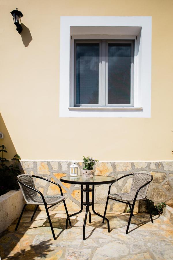 דירות איפסוס Fotini'S House מראה חיצוני תמונה